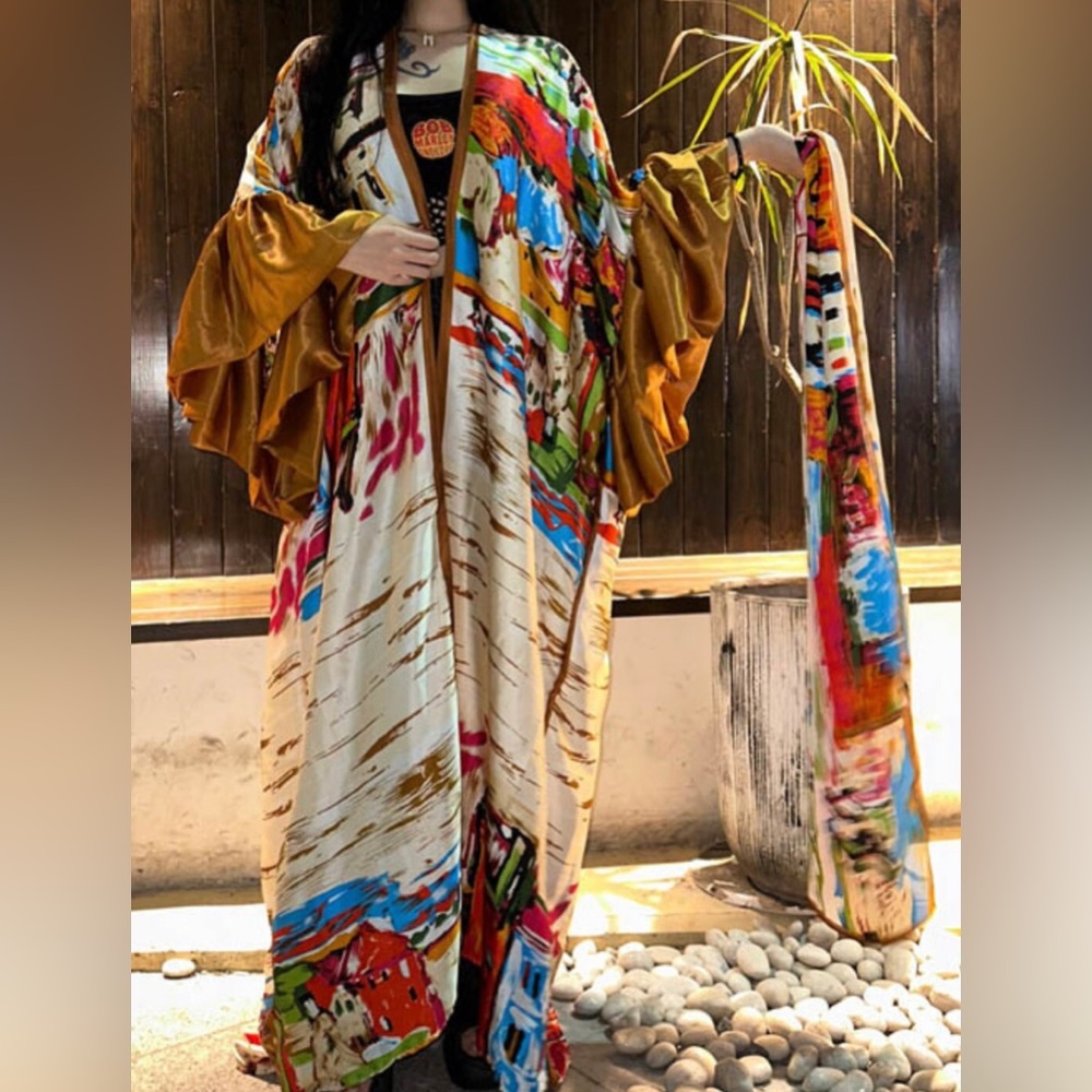 Graffiti print Kimono with self tie